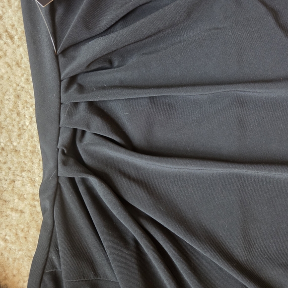 Elegant Black Dress - Picture 10 of 10